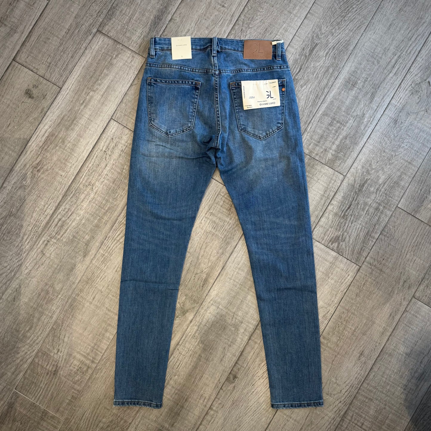 Jeans "Kevin" Slim Fit leggermente graffiato GIANNI LUPO (GL6306Q)