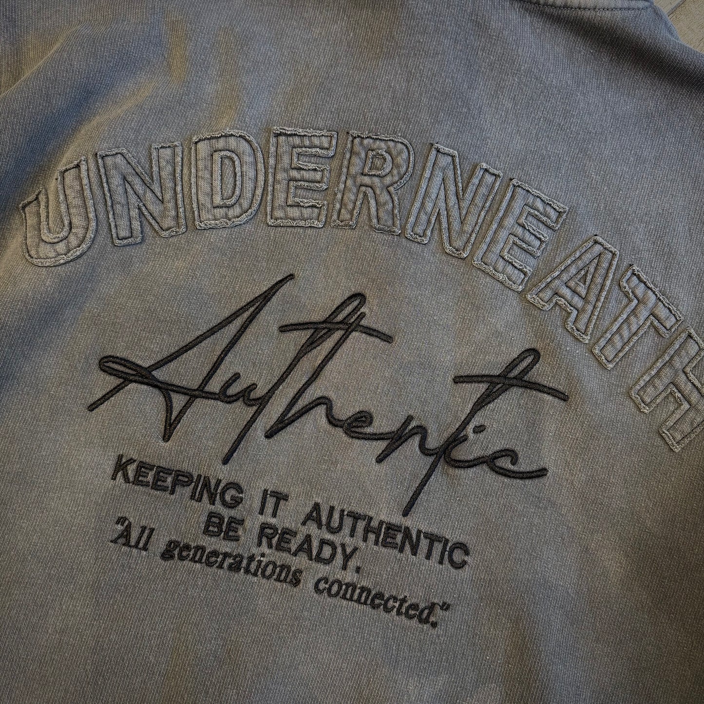 Felpa Over "Authentic"