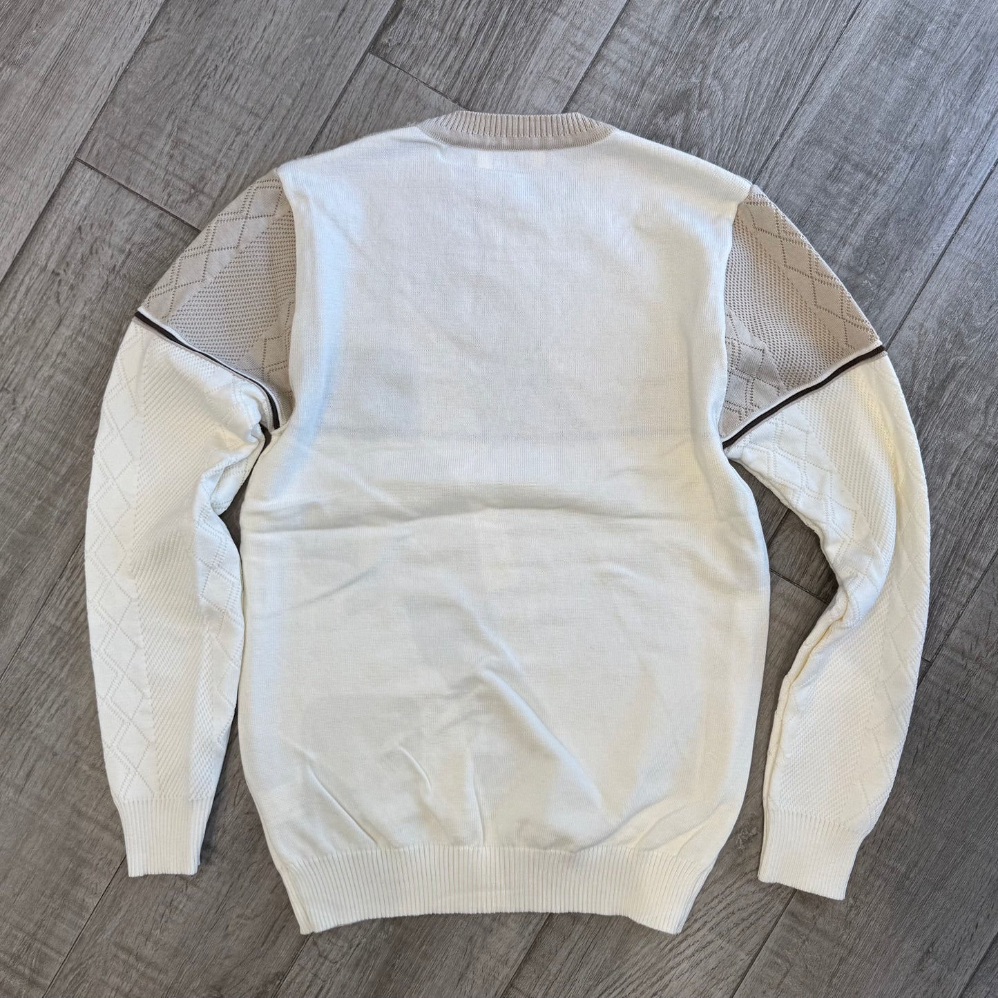 Maglione Girocollo Bicolor e Lavorazione a Rombi