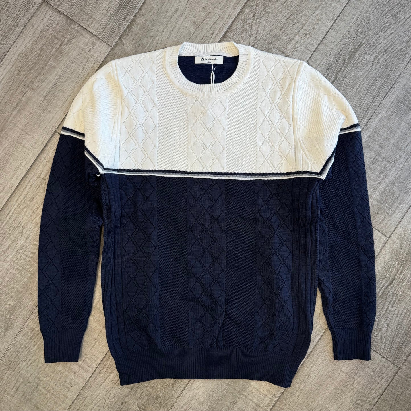 Maglione Girocollo Bicolor e Lavorazione a Rombi