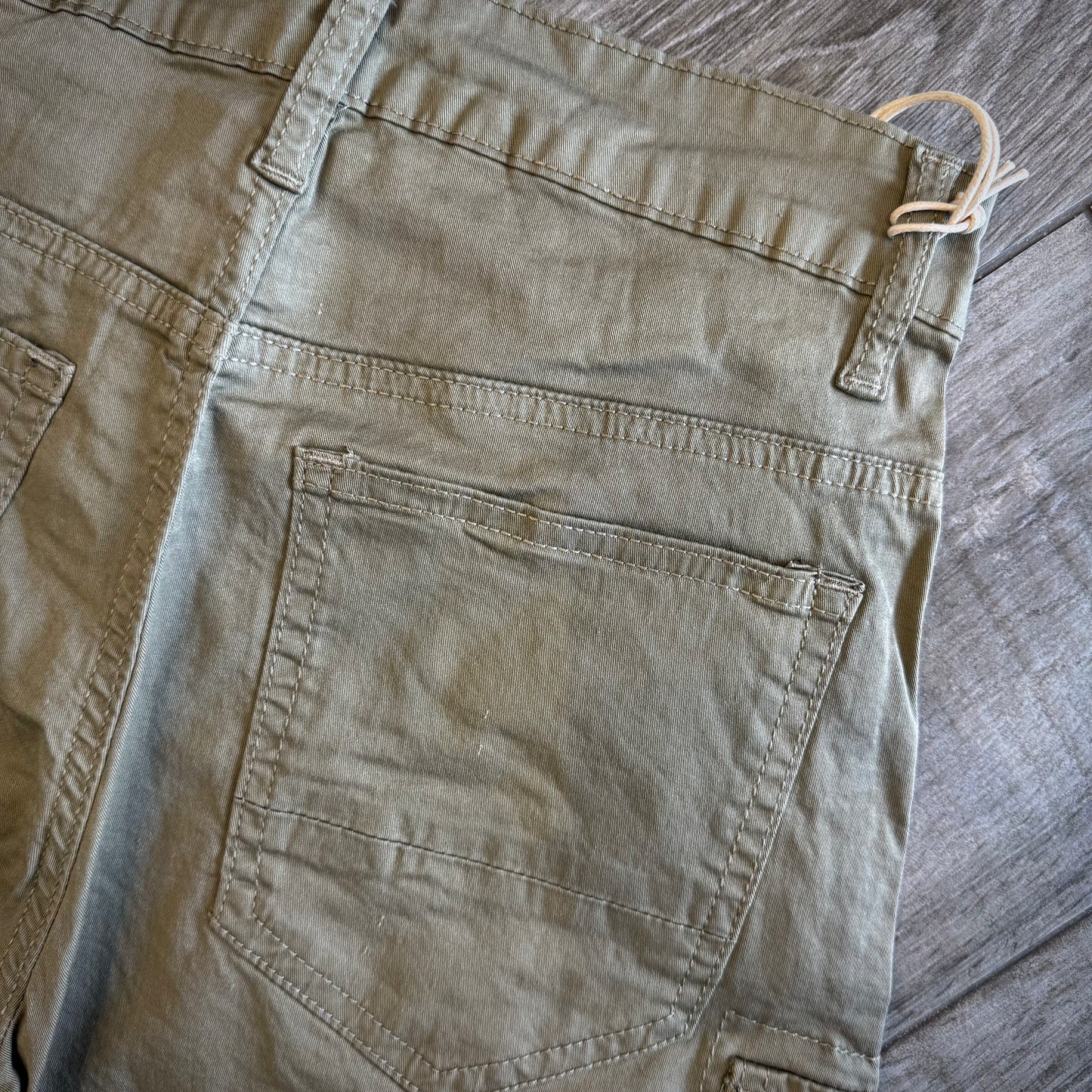 Bermuda Cargo Elasticizzato