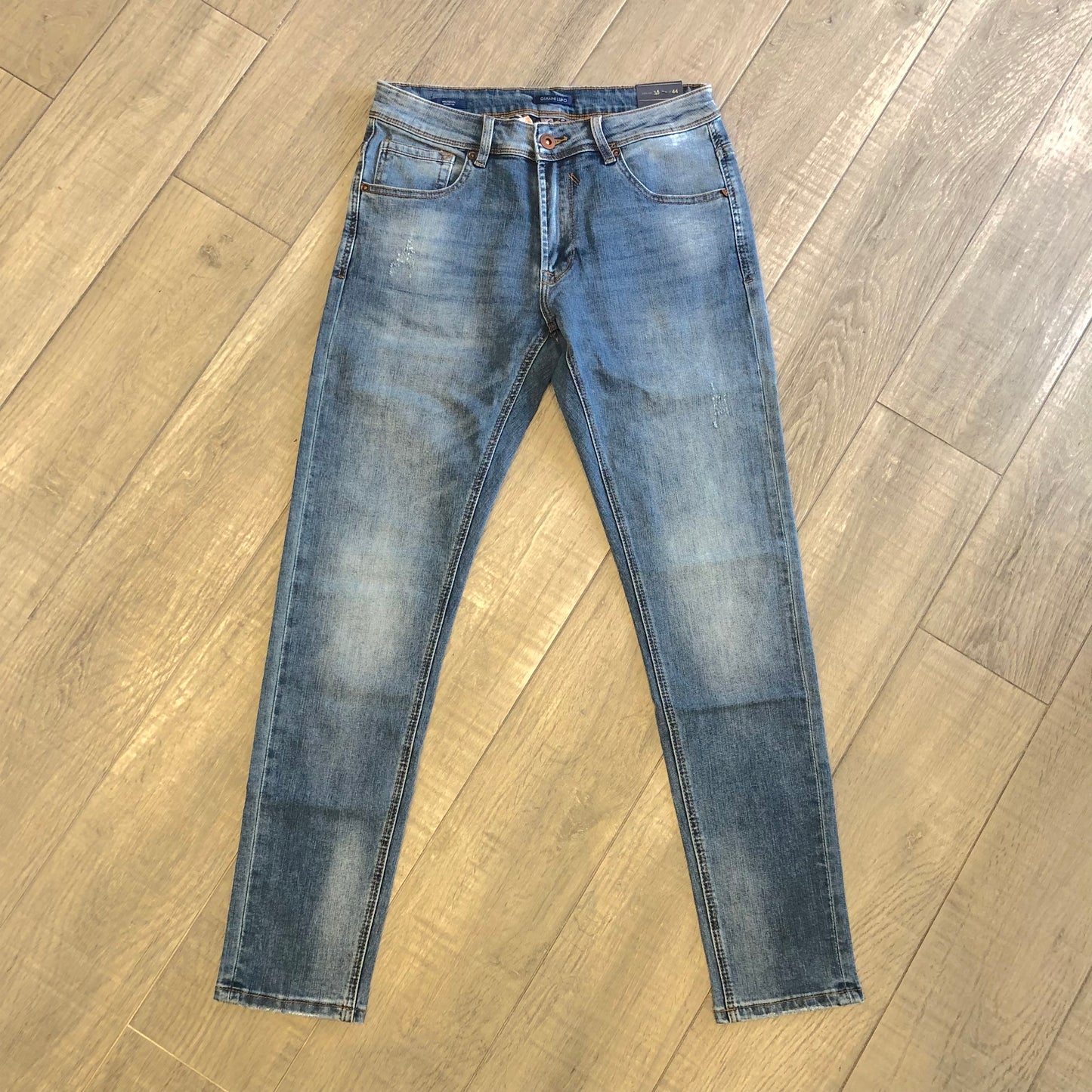 Jeans "Kevin" Slim Fit leggermente graffiato GIANNI LUPO (GL6306Q)